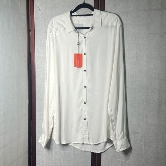 NWT‎ YOUNGLA LOS ANGELES BUTTON  DOWN DRESS SHIRT SIZE XL - Picture 1 of 5